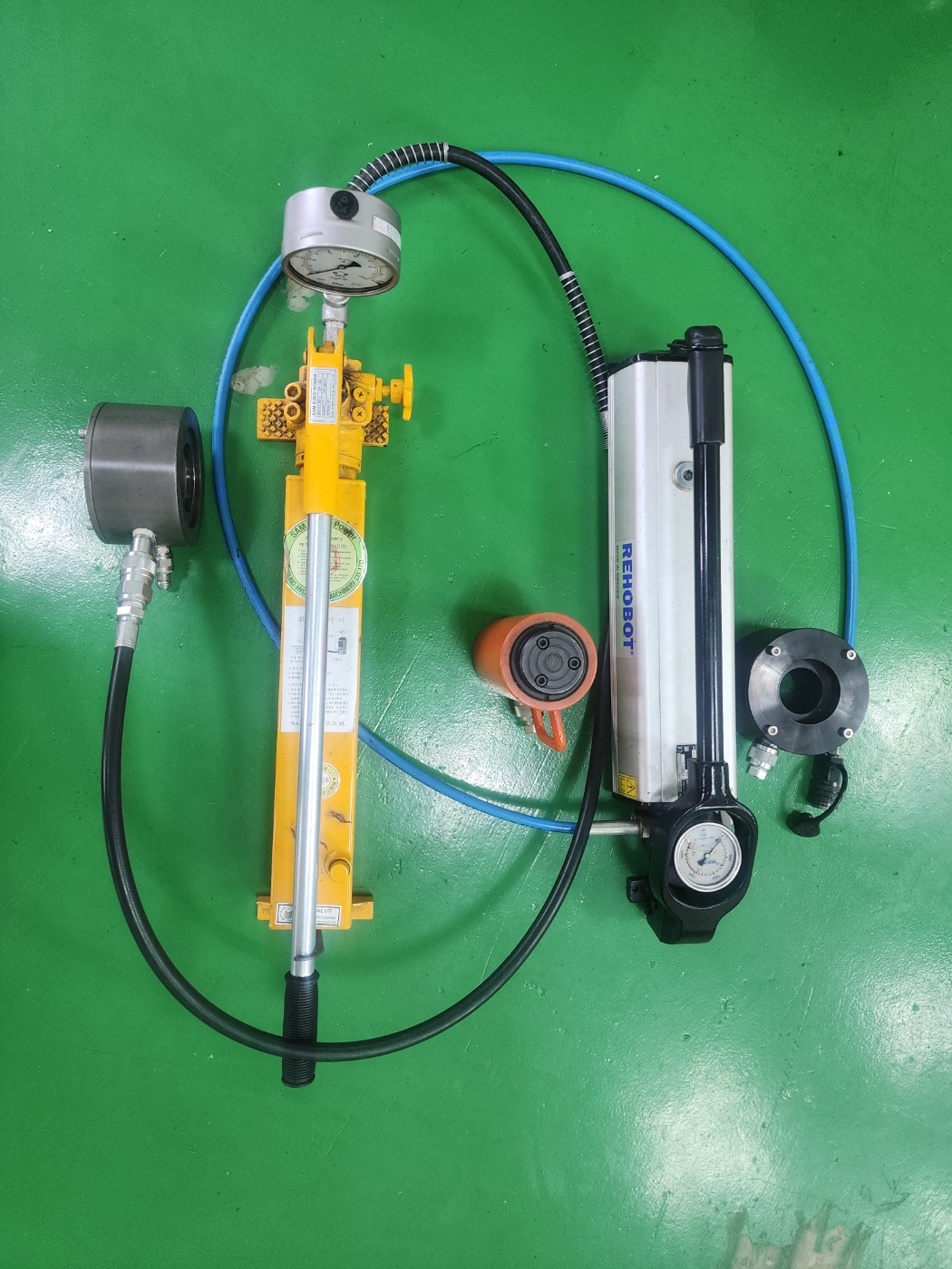 유압펌프 및 실린더